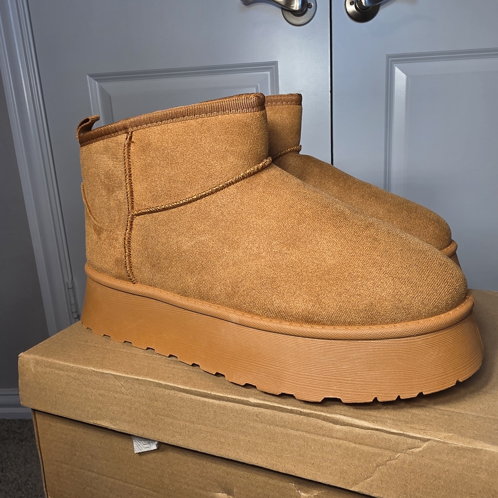 Women's Tan Ankle Boots